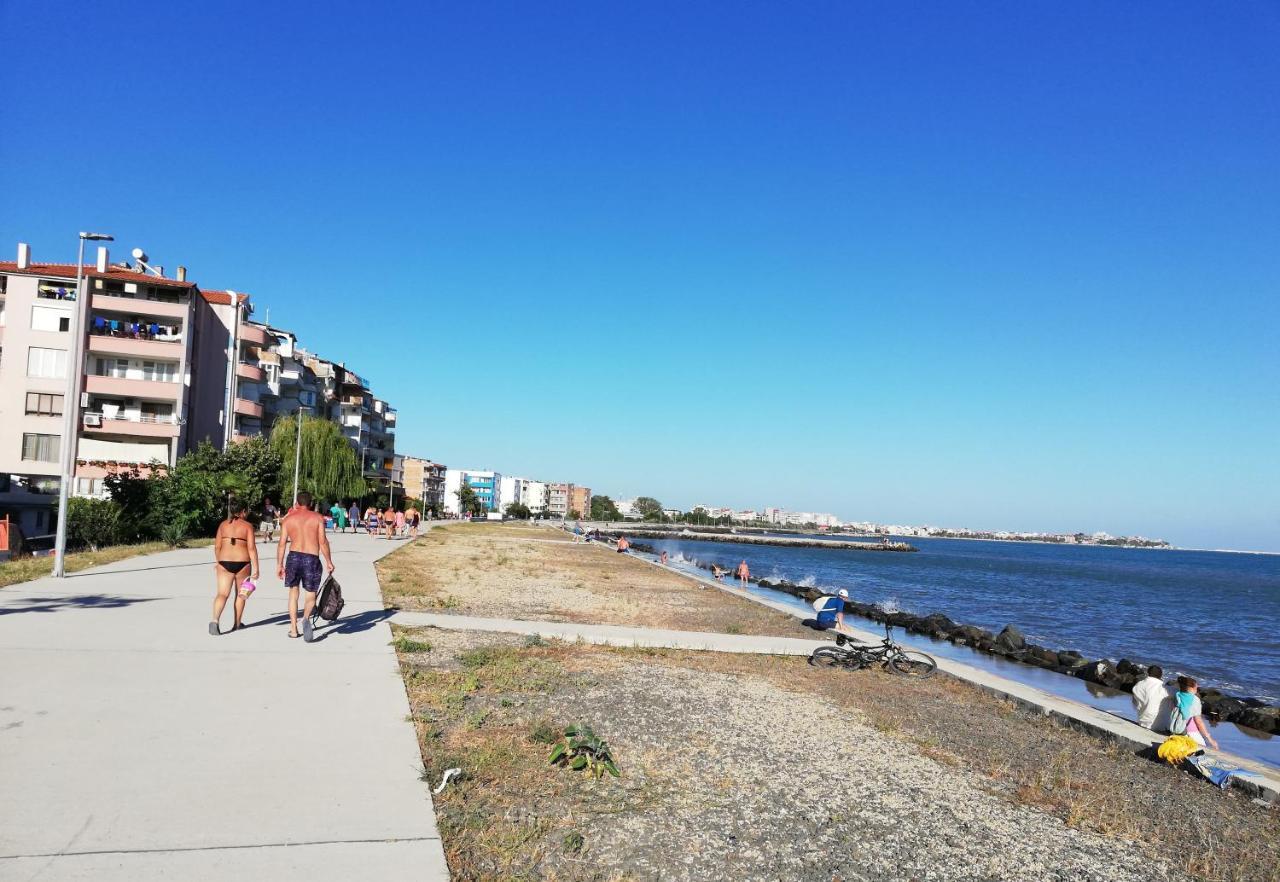 Sunny Day Apartment Pomorie Exteriér fotografie
